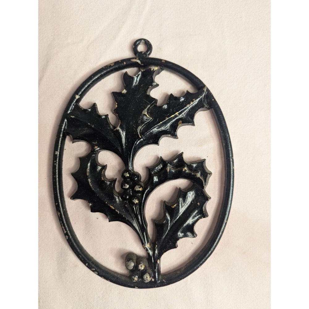 Vintage Sexton Metalcraft metal Holly Christmas Trivet or hanging decoration